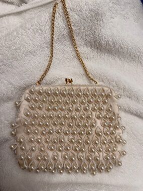 Pearl-Embellished Cream Evening Clutch with Gold Chain Strap